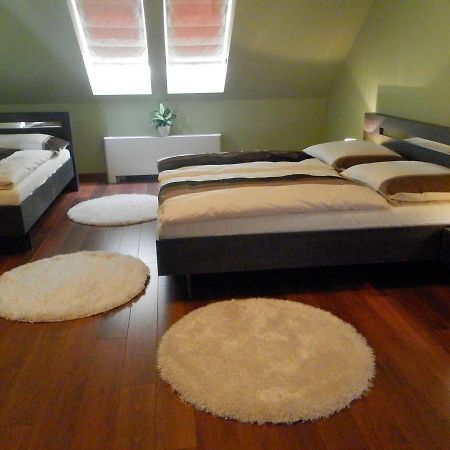 Nagyret Panzio Eger Bed & Breakfast Luaran gambar