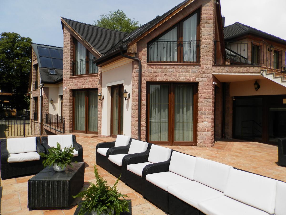 Nagyret Panzio Eger Bed & Breakfast Luaran gambar