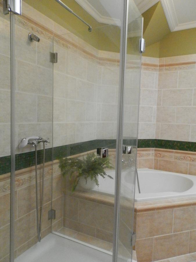 Nagyret Panzio Eger Bed & Breakfast Luaran gambar