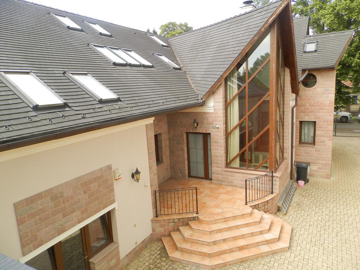 Nagyret Panzio Eger Bed & Breakfast Luaran gambar