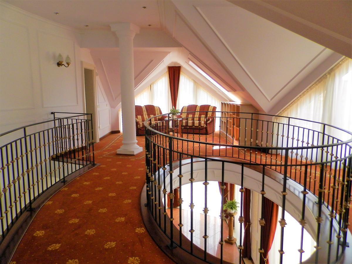Nagyret Panzio Eger Bed & Breakfast Luaran gambar