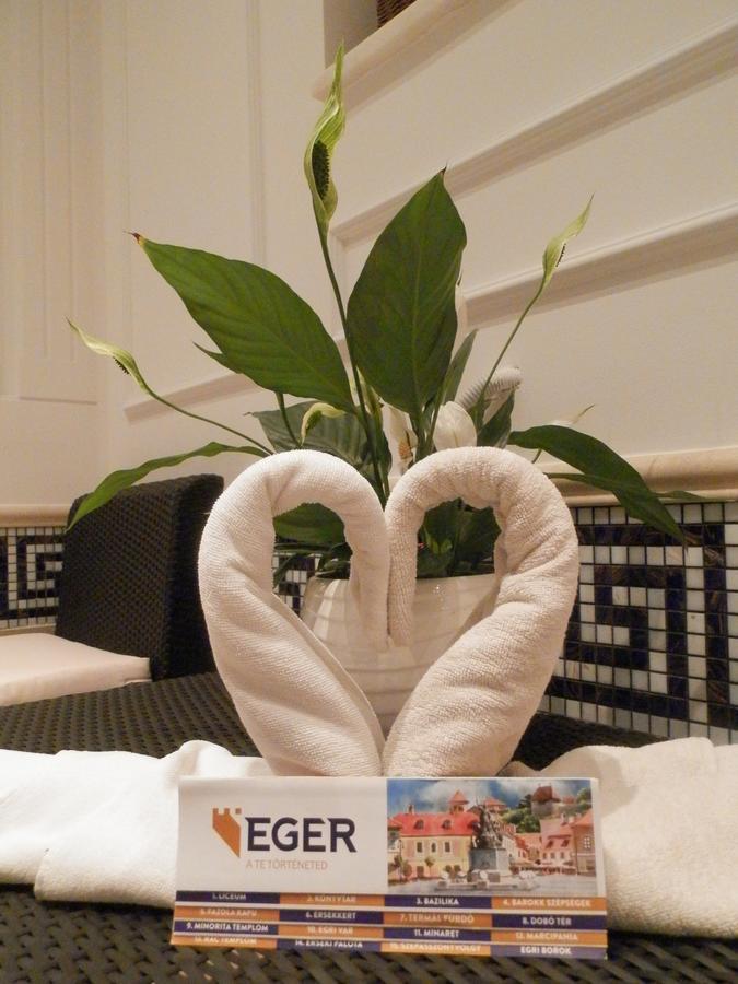 Nagyret Panzio Eger Bed & Breakfast Luaran gambar