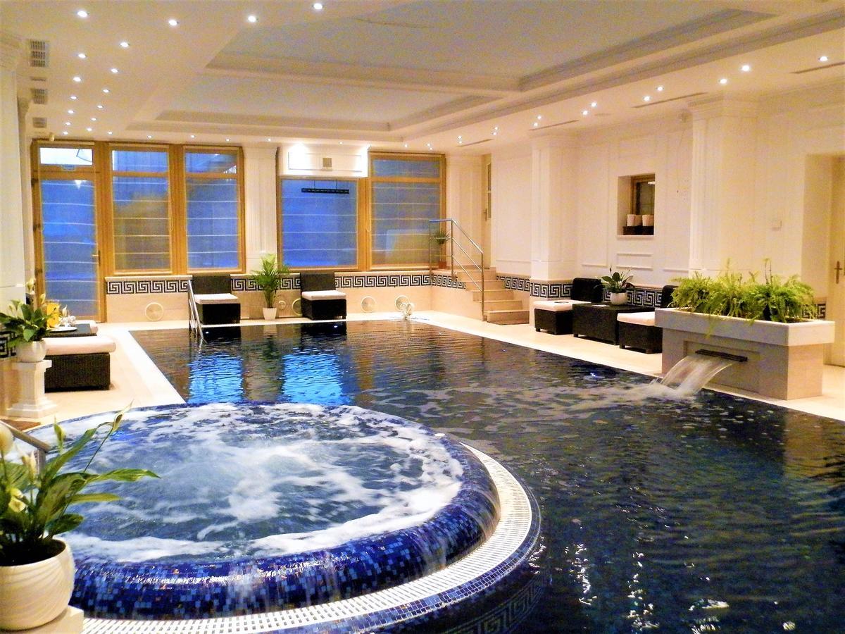 Nagyret Panzio Eger Bed & Breakfast Luaran gambar